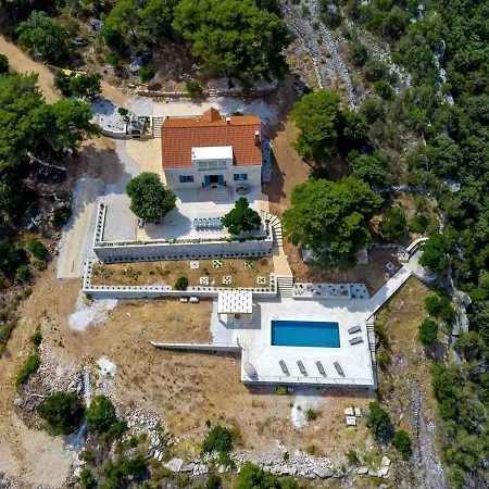 Luxury Castello Di Pietra With Private Pool Pucisca