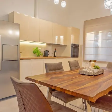 Luxury Castello Di Pietra With Private Pool