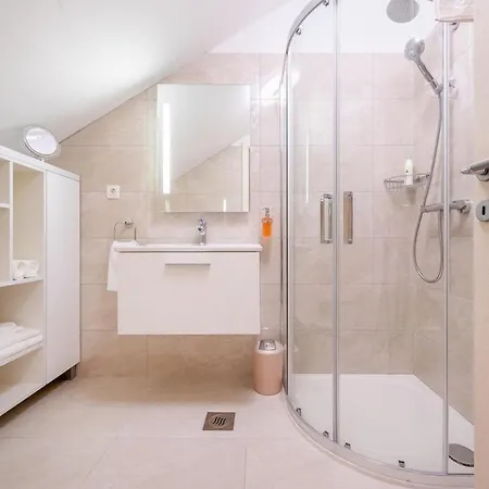 Luxury Castello Di Pietra With Private Pool Villa