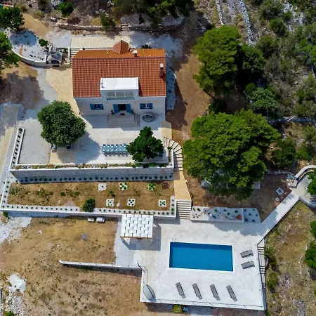 Vila Luxury Castello Di Pietra With Private Pool Pucisca